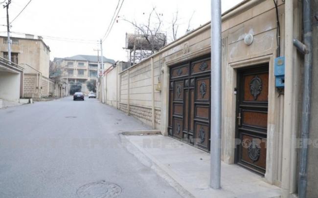 Bakıda qayınatanın gəlinini &ouml;ld&uuml;rərək doğramasının təfərr&uuml;atı məlum olub Xəbər şəkili
